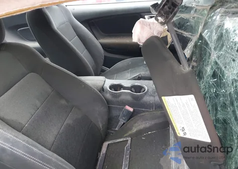 2016 Ford Mustang V6 z USA, uszkodzony, nr VIN 1FA6P8AMXG5228418